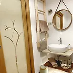 ゲストハウス La Casa Di Angela 3*