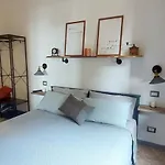 ゲストハウス La Casa Di Angela 3*