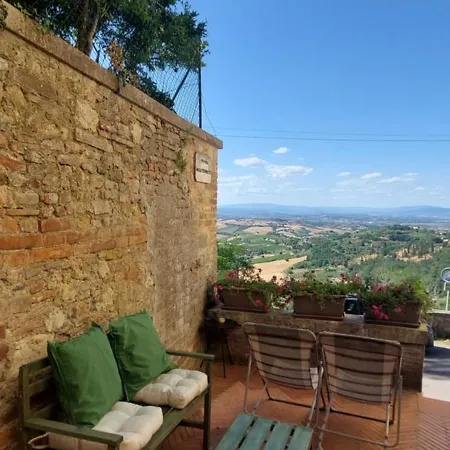 ゲストハウス La Casa Di Angela